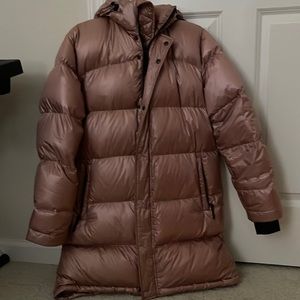 Aritzia super puff mid in high gloss pink